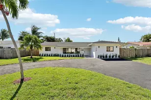 1960 NE 32nd St, Lighthouse Point, FL 33064 - Photo 1