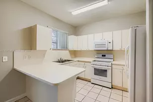 2731 NE 3rd Dr, Homestead, FL 33033 - Photo 9