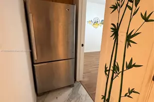 110 NE 68th St, Miami, FL 33138 - Photo 9