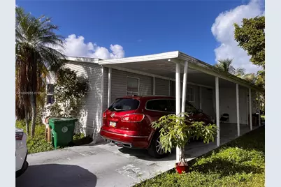 909 SW 131 Way, Davie, FL 33325 - Photo 7