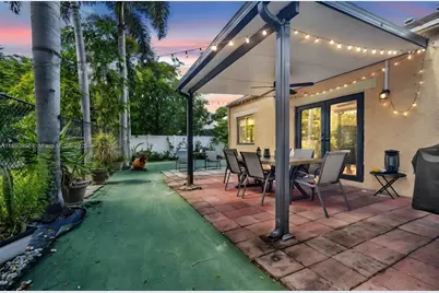 8330 SW 12th St, Pembroke Pines, FL 33025 - Photo 19