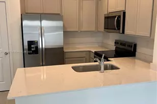 652 NW 6th St, Florida City, FL 33034 - Photo 3