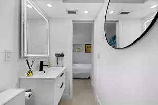 345 Ocean Dr, Miami Beach, FL 33139 - Photo 13