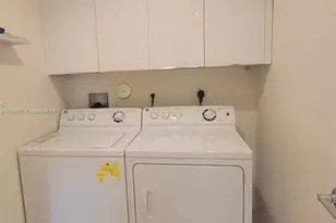 6422 NW 105th Pl, Doral, FL 33178 - Photo 17