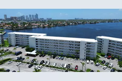 3010 Marcos Dr #R110, Aventura, FL 33160 - Photo 1