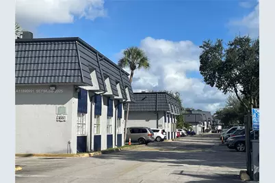 8003 W 6th Ave #I, Hialeah, FL 33014 - Photo 31