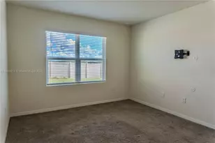 2025 Doe Run Dr, Davenport, FL 33837 - Photo 5