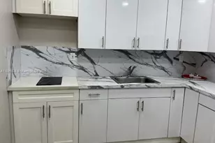 922 NW 2nd St, Miami, FL 33128 - Photo 13