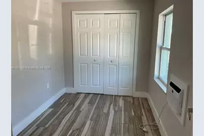 922 NW 2nd St #1, Miami, FL 33128 - Photo 25