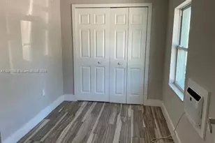 922 NW 2nd St, Miami, FL 33128 - Photo 25