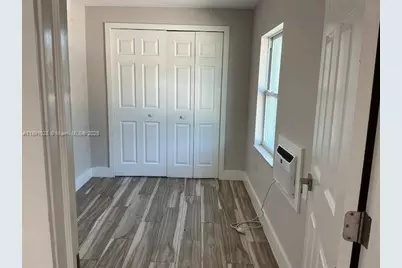 922 NW 2nd St #1, Miami, FL 33128 - Photo 11