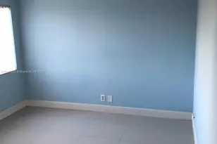 151 Lakeview Dr, Weston, FL 33326 - Photo 5