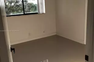 151 Lakeview Dr, Weston, FL 33326 - Photo 7