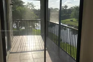 151 Lakeview Dr, Weston, FL 33326 - Photo 17