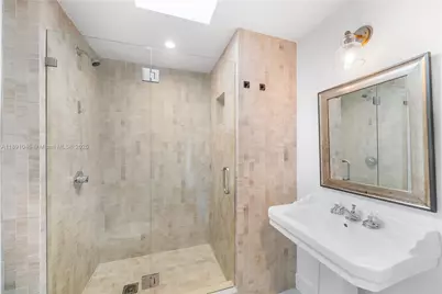 444 W Rivo Alto Dr, Miami Beach, FL 33139 - Photo 31