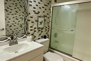 1650 NE 115th St, Miami, FL 33181 - Photo 17