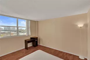 1833 S Ocean Dr, Hallandale Beach, FL 33009 - Photo 27