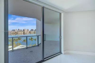 17301 Biscayne Blvd #708, North Miami Beach, FL 33160 - Photo 5