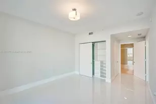 17301 Biscayne Blvd, North Miami Beach, FL 33160 - Photo 19