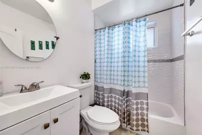 110 NE 9th Ct, Homestead, FL 33030 - Photo 17