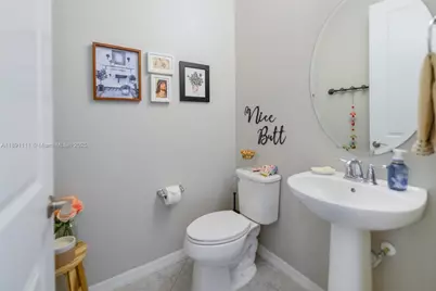 4735 Eucalyptus Dr, Hollywood, FL 33021 - Photo 15