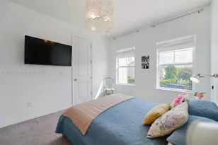 4735 Eucalyptus Dr, Hollywood, FL 33021 - Photo 33