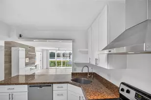 3150 N Course Ln, Pompano Beach, FL 33069 - Photo 5