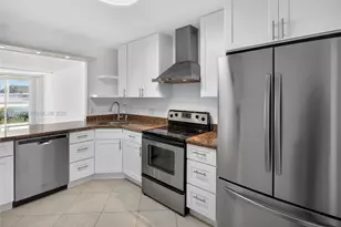 3150 N Course Ln, Pompano Beach, FL 33069 - Photo 5