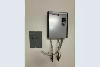 1021 SE 27th Ter #1021, Homestead, FL 33035 - Photo 17