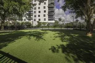 11200 Biscayne Blvd, Miami, FL 33181 - Photo 31