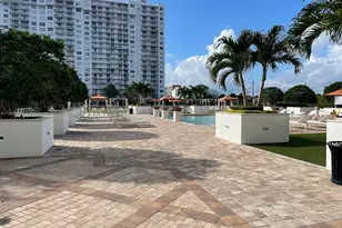 2851 NE 183rd St, Aventura, FL 33160 - Photo 17