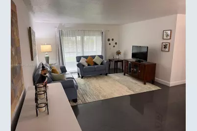 13701 Kendale Lakes Cir #B-111, Miami, FL 33183 - Photo 9