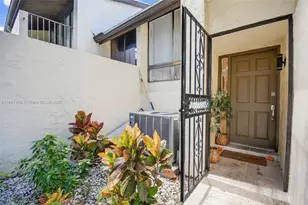 19220 NE 25th Ave, Miami, FL 33180 - Photo 47