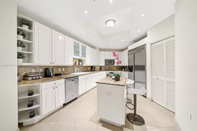 848 Brickell Key Dr #201, Miami, FL 33131 - Photo 27