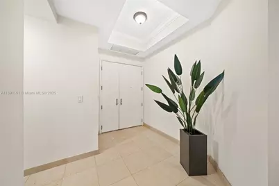 848 Brickell Key Dr #201, Miami, FL 33131 - Photo 29