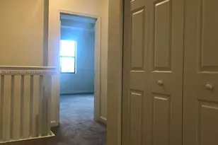 10401 W 32nd Ln, Hialeah, FL 33018 - Photo 9