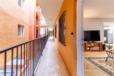 2921 SW 10th St #26, Miami, FL 33135 - Photo 17