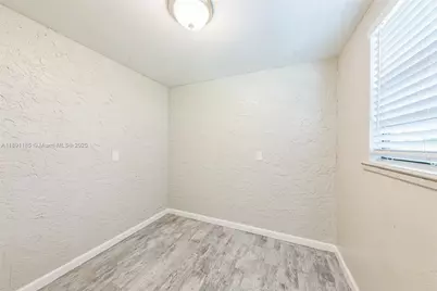 10108 S Windtree Ln S, Boca Raton, FL 33428 - Photo 11