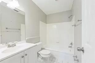 10108 S Windtree Ln S, Boca Raton, FL 33428 - Photo 7