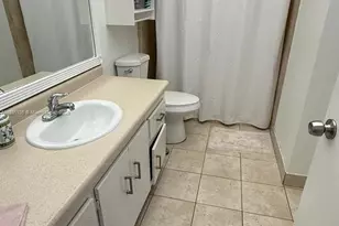 140 Lakeview Dr, Weston, FL 33326 - Photo 19