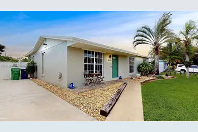 26303 SW 127th Pl, Homestead, FL 33032 - Photo 3