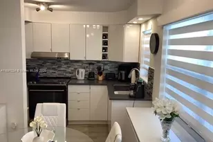 3133 S Ocean Dr, Hallandale Beach, FL 33009 - Photo 1