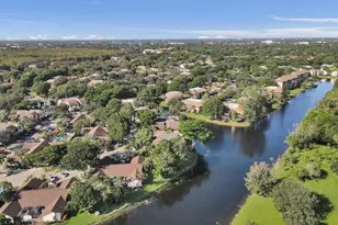 2541 N Carambola Cir N, Coconut Creek, FL 33066 - Photo 33