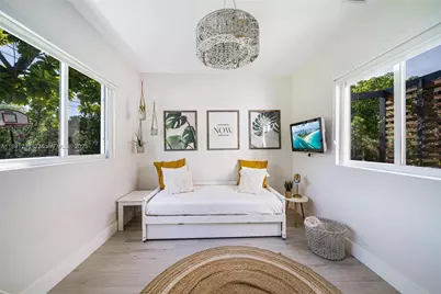 2437 SW 25th Ter, Miami, FL 33133 - Photo 23