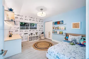 2437 SW 25th Ter, Miami, FL 33133 - Photo 21