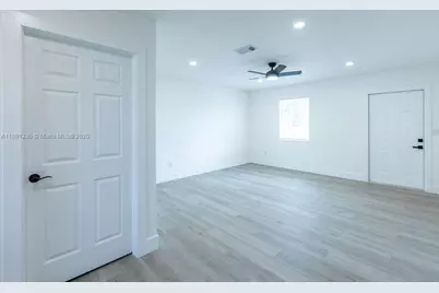 355 SW 17th Ave, Homestead, FL 33030 - Photo 13