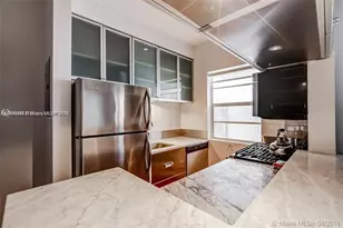 810 Pennsylvania Ave, Miami Beach, FL 33139 - Photo 1