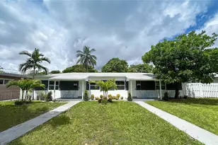 528 SW 4 Ave, Hallandale Beach, FL 33009 - Photo 1