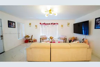 22226 SW 98th Pl, Cutler Bay, FL 33190 - Photo 11