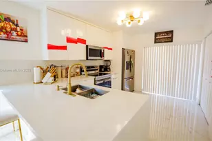 22226 SW 98th Pl, Cutler Bay, FL 33190 - Photo 17